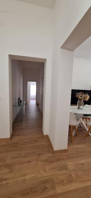 Faby & Fra Apartments Ливорно Экстерьер фото