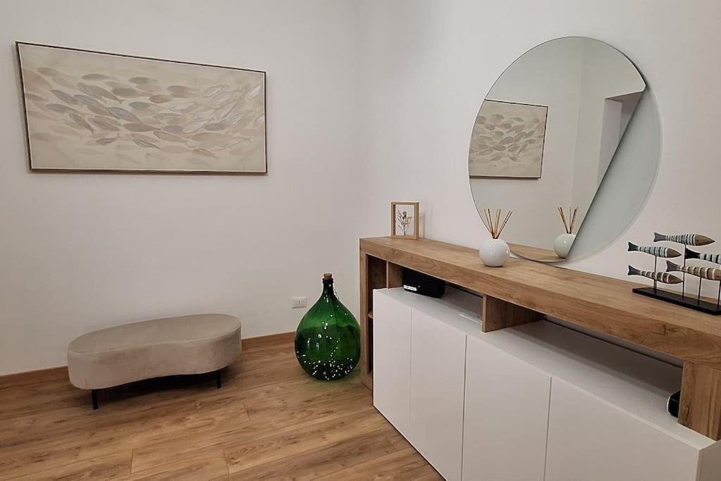 Faby & Fra Apartments Ливорно Экстерьер фото